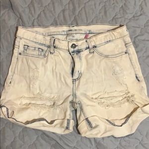Sneak peek shorts